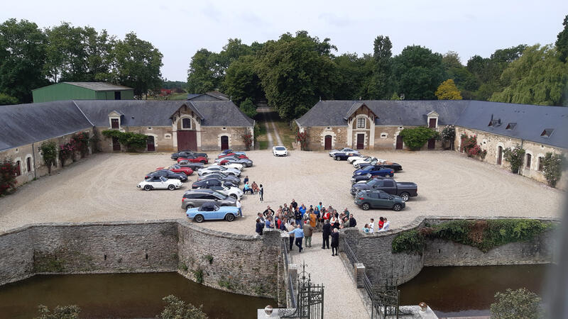 Rallye automobile du Rotary 2025 "vieilles pierres - vieux pistons", avec visite